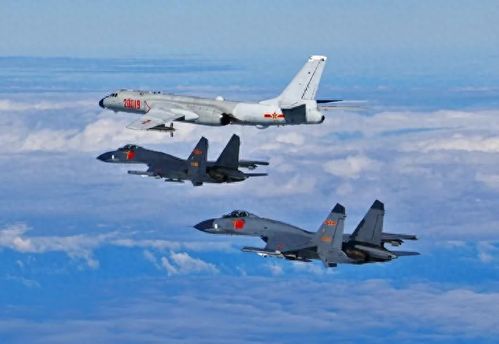 原声直击，多架歼-10实战硬刚外军机——捍卫蓝天，守护国家安全